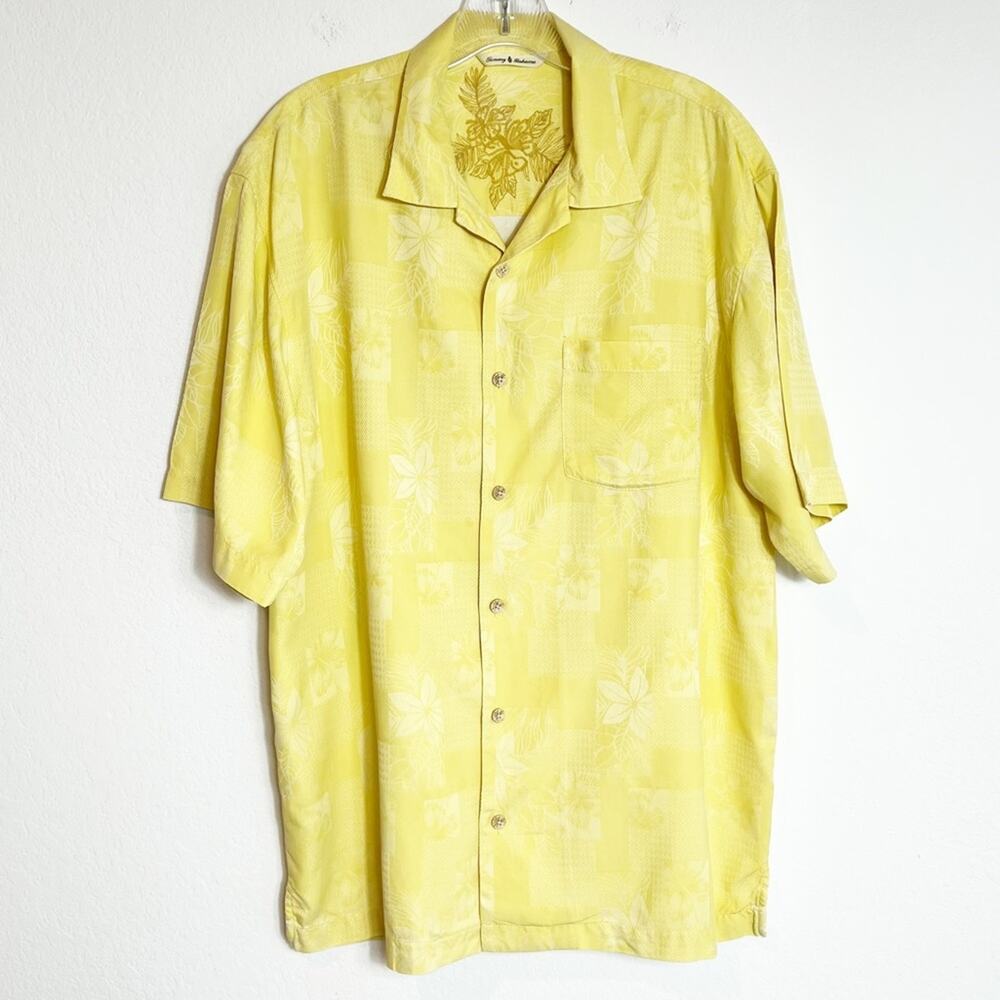 TOMMY BAHAMA YELLOW FLORAL TROPICAL PRINT 100% SILK SHORT SLEEVE MEN HAWAIIAN M